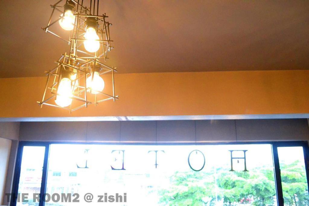 The Room2 @ Zishi Kota Bharu Exterior photo